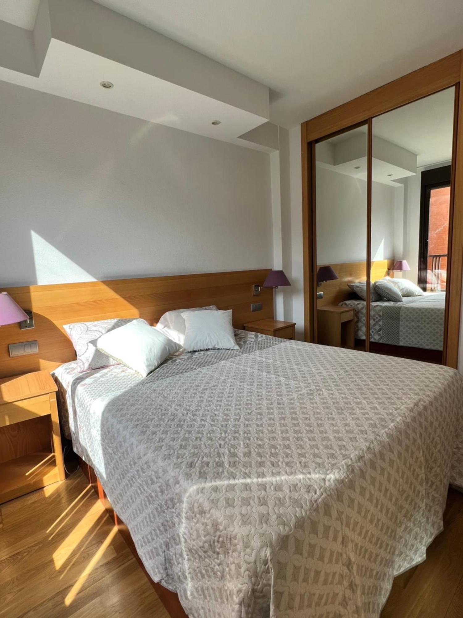 Samaniego Suite, Airport, Ifema Turistico Madrid Exteriér fotografie